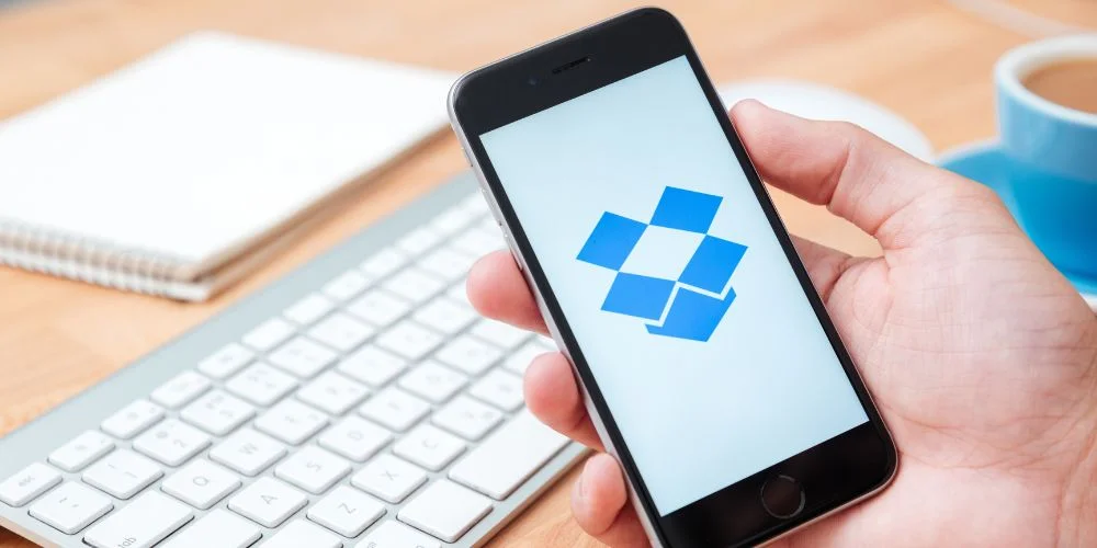 Using Dropbox on a smartphone