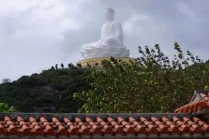 Linh Phong Pagoda: A Spiritual Jewel Amidst Ba Mountain's Majesty